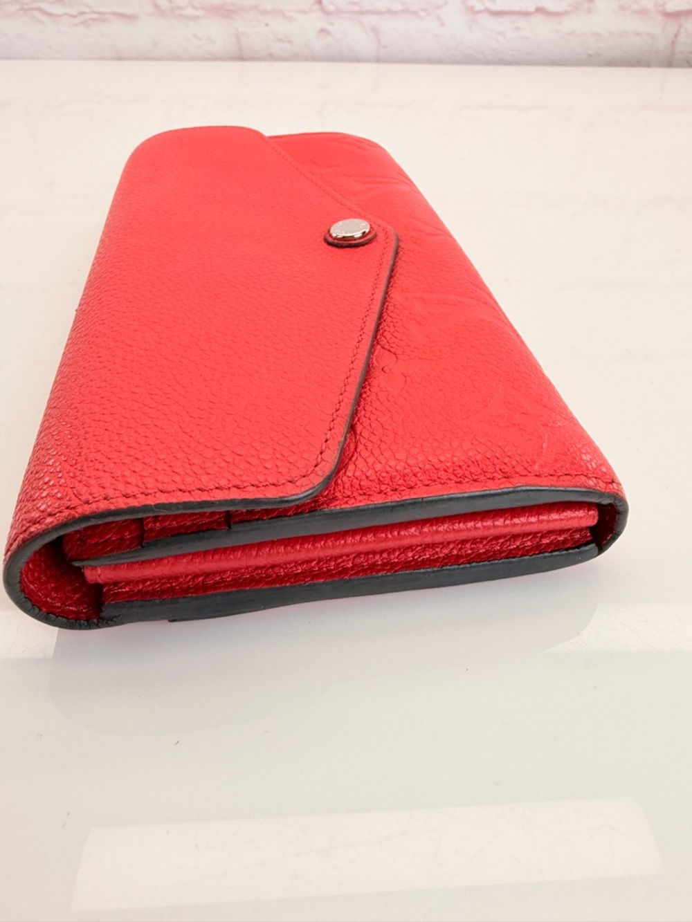 Louis Vuitton Red Monogram Empreinte Leather Sarah Wallet - Picture 5 of 15